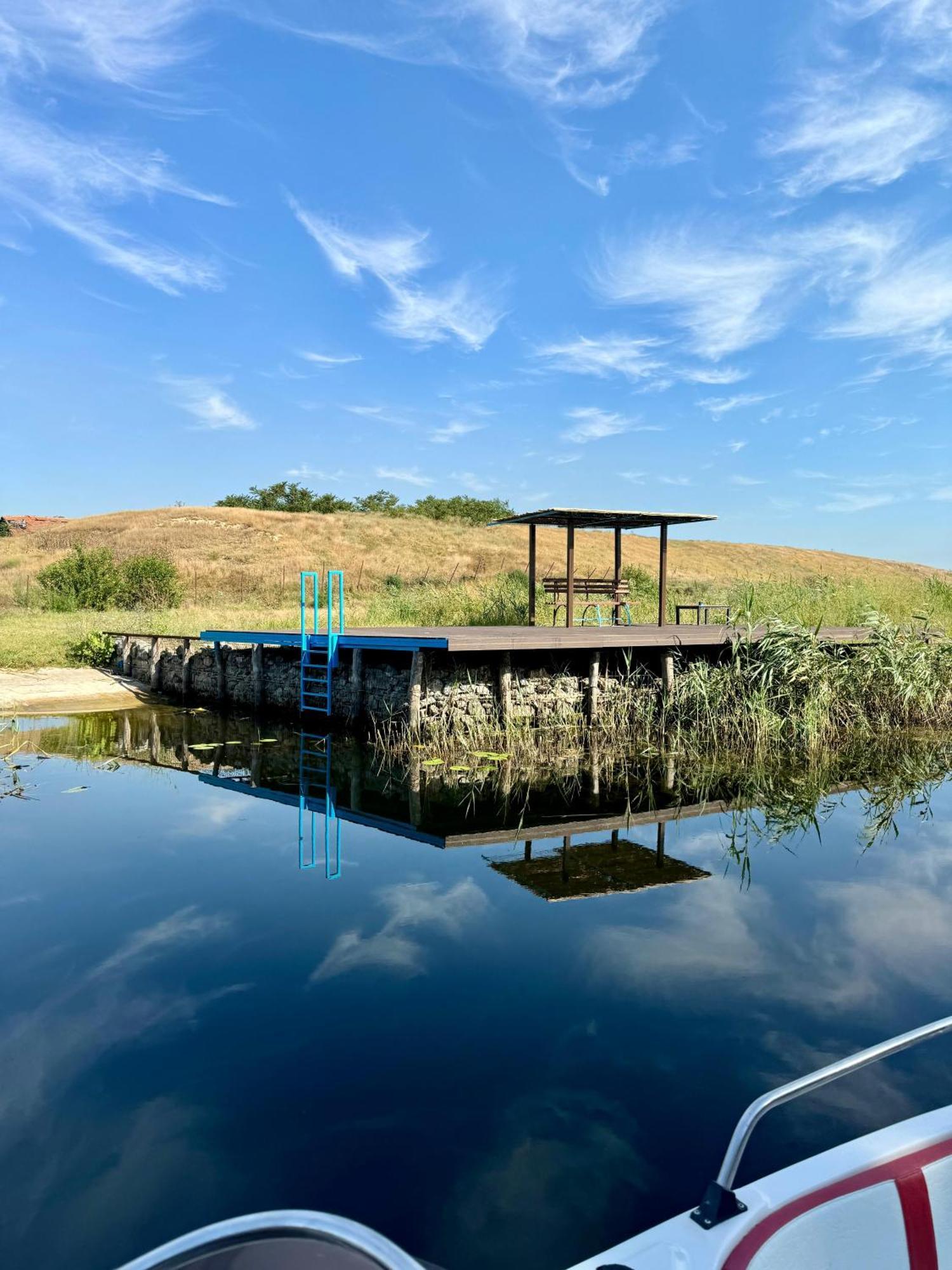 ホテル Danube Delta View Dunavăţu de Jos エクステリア 写真